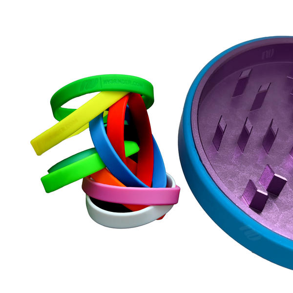 Schutzring für Grinder von der Marke NV aus lebensmittelechtem Silikon in verschiedenen bunten Farben.