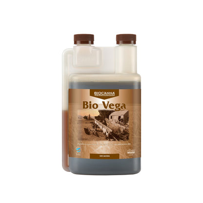 BIOCANNA Bio Vega Bio-Dünger von der Marke BIOCANNA. Das Produkt ist in einem milchig-transparenten Kunststoffbehälter vor einem weißen Hintergrund.